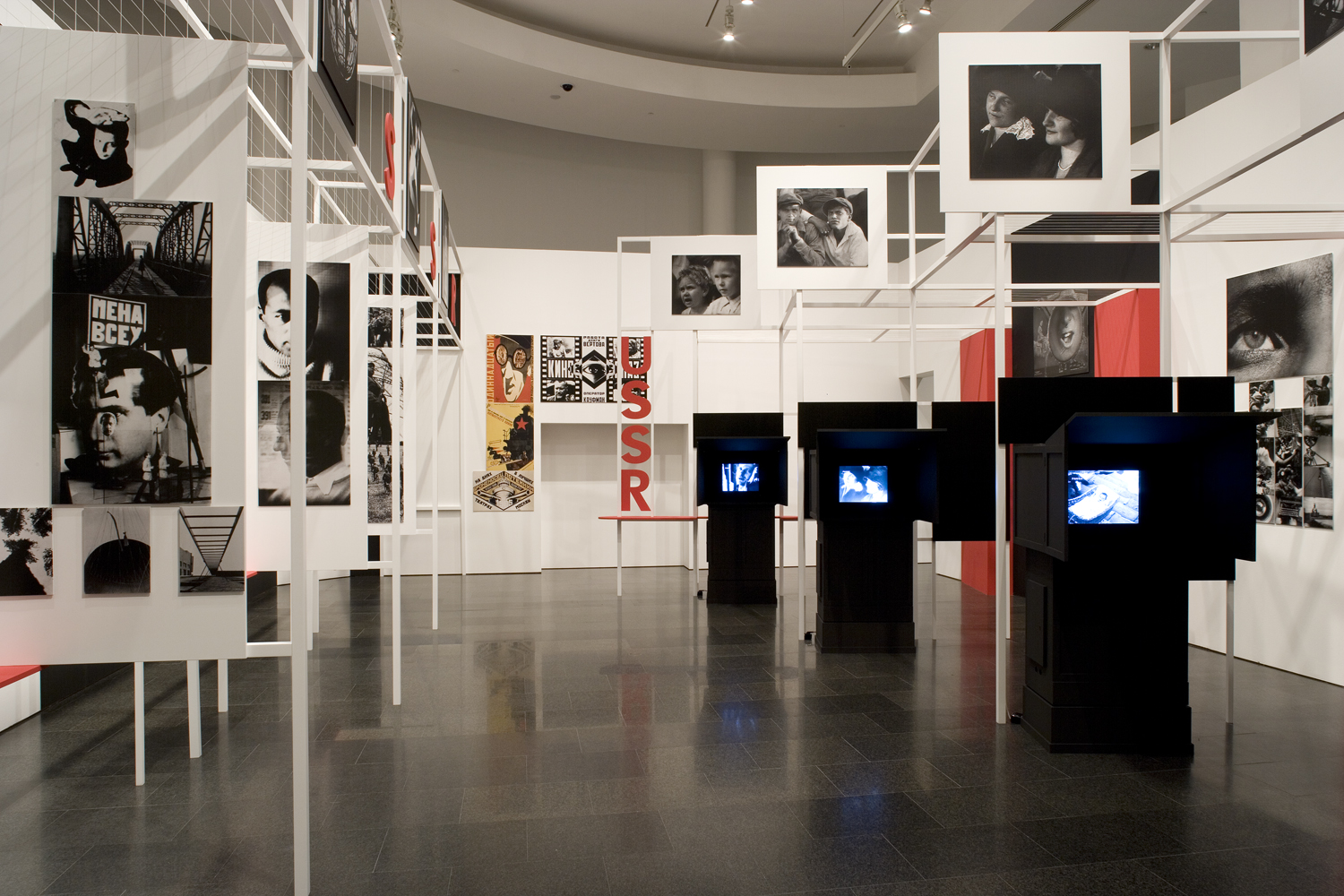 installation shot of Jorge Ribalta's exhibition at MACBA