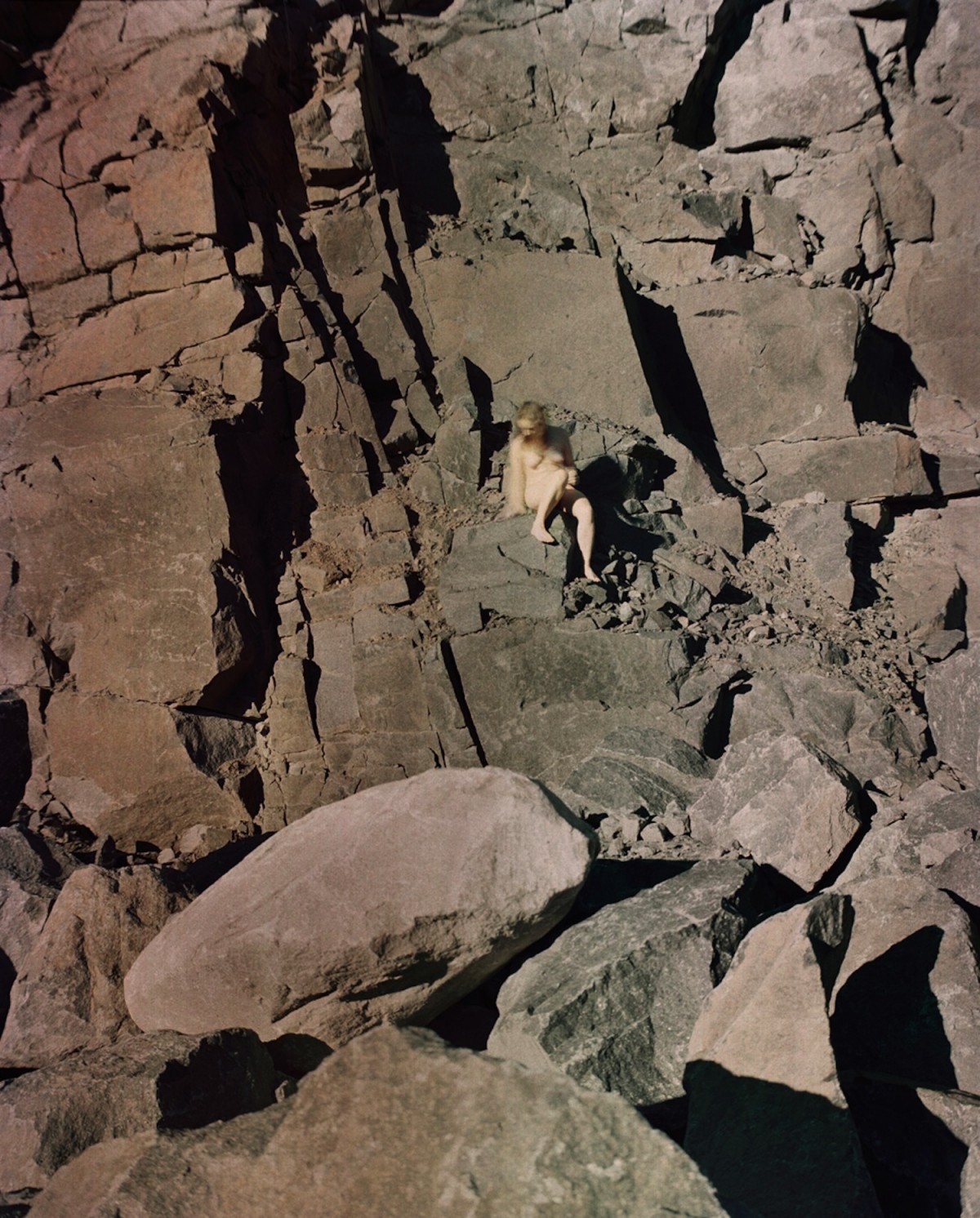 '006' from the series Natten. © Margot Wallard.