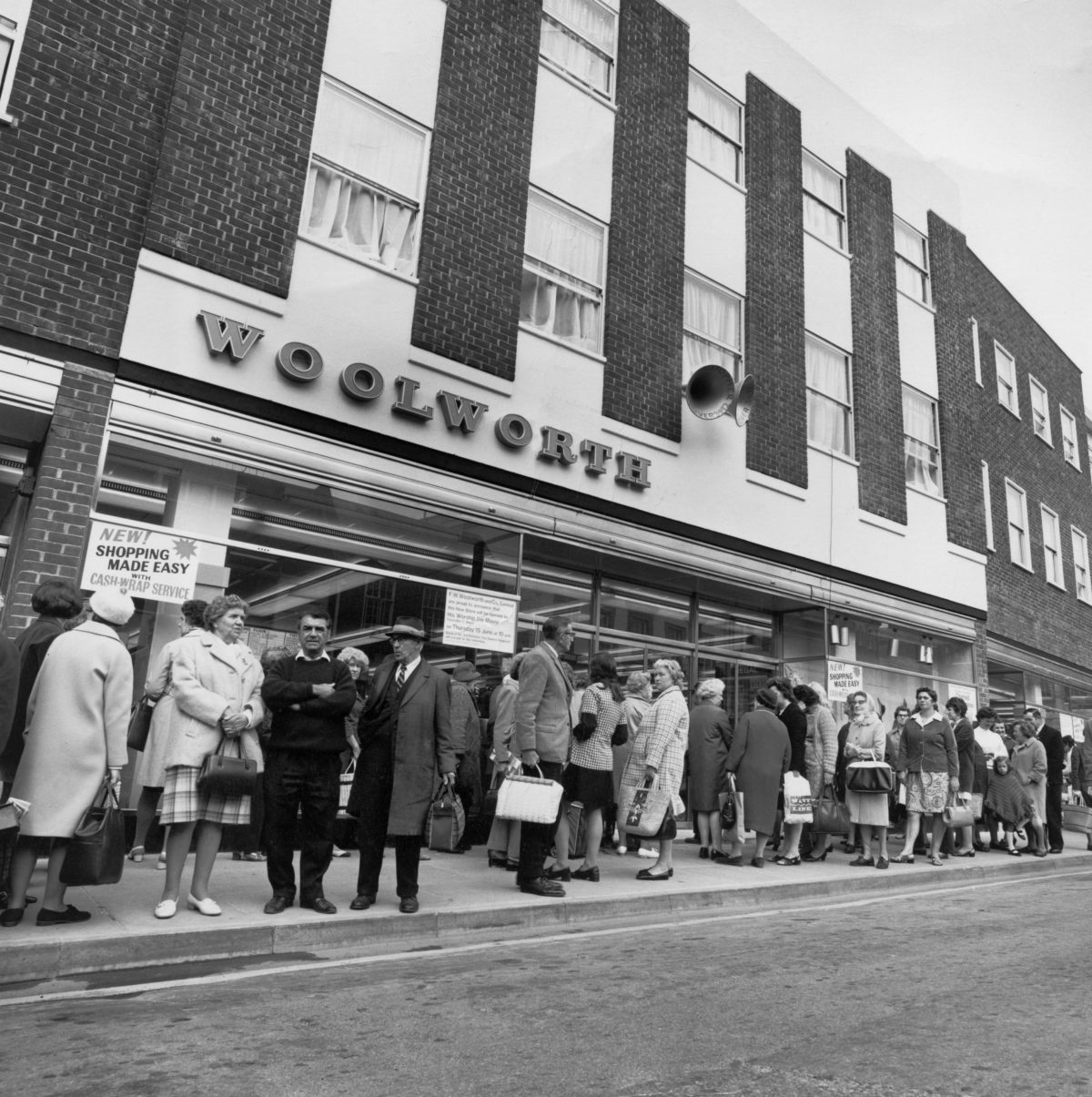A crowd of people gathered outside the new Woolworth in Andover High Street, probably anticipating its opening on 15 June 1972.